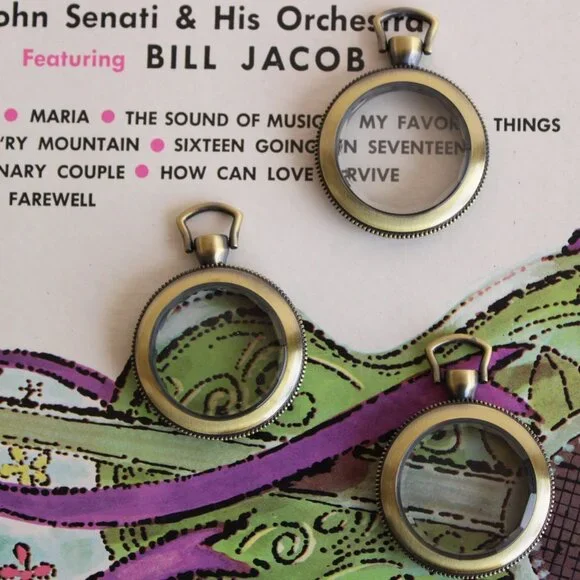 Pocket Watch Case 1.5" Steampunk Retro, Gold Tone or Brass Beveled Glass Front - Picture 10 of 10